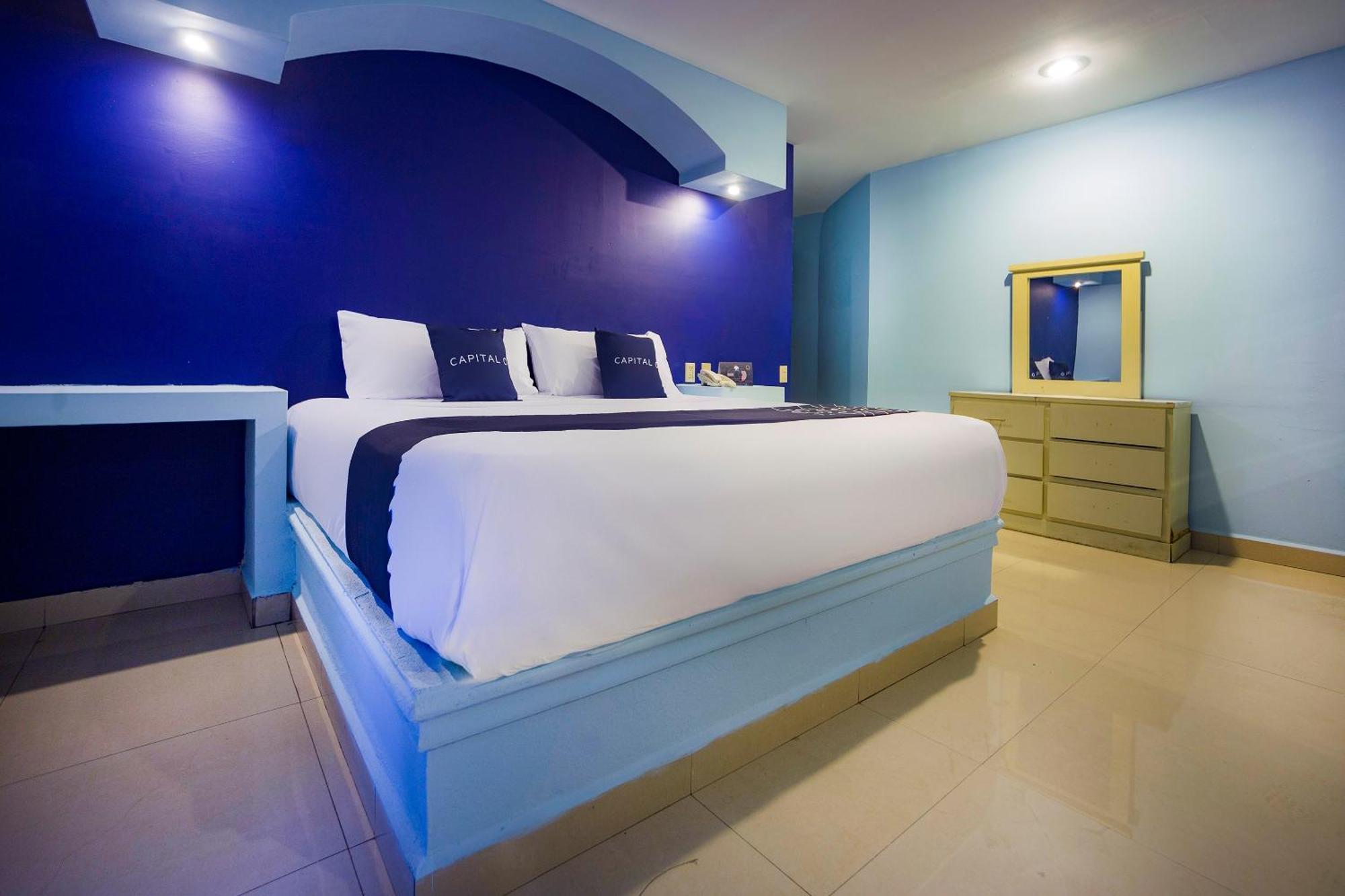 Capital O Hotel Diro, Monterrey Zewnętrze zdjęcie