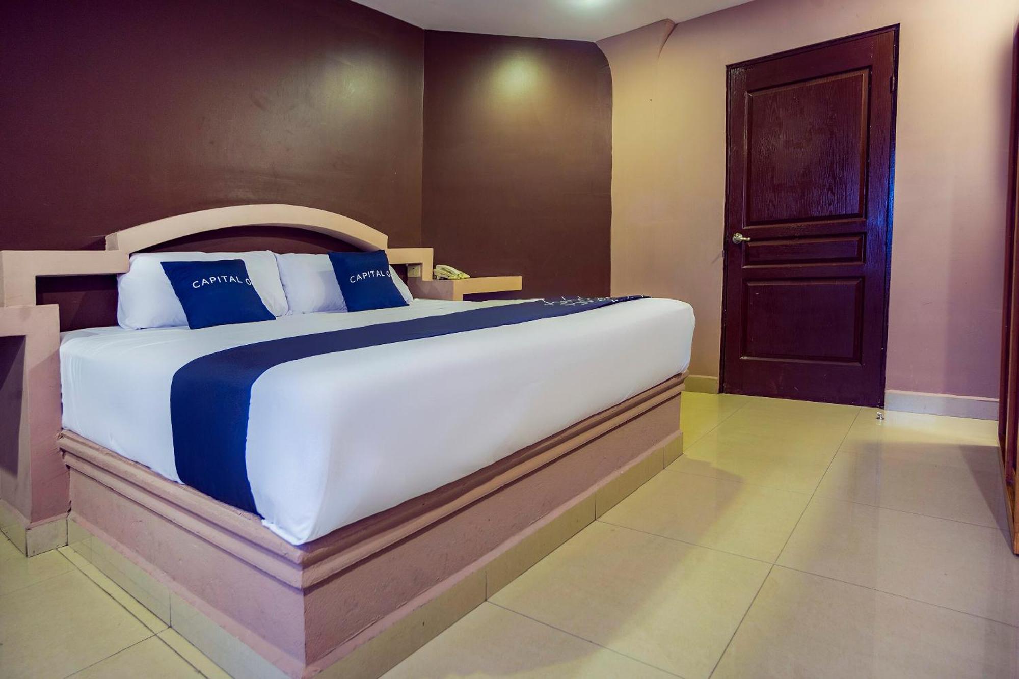 Capital O Hotel Diro, Monterrey Zewnętrze zdjęcie