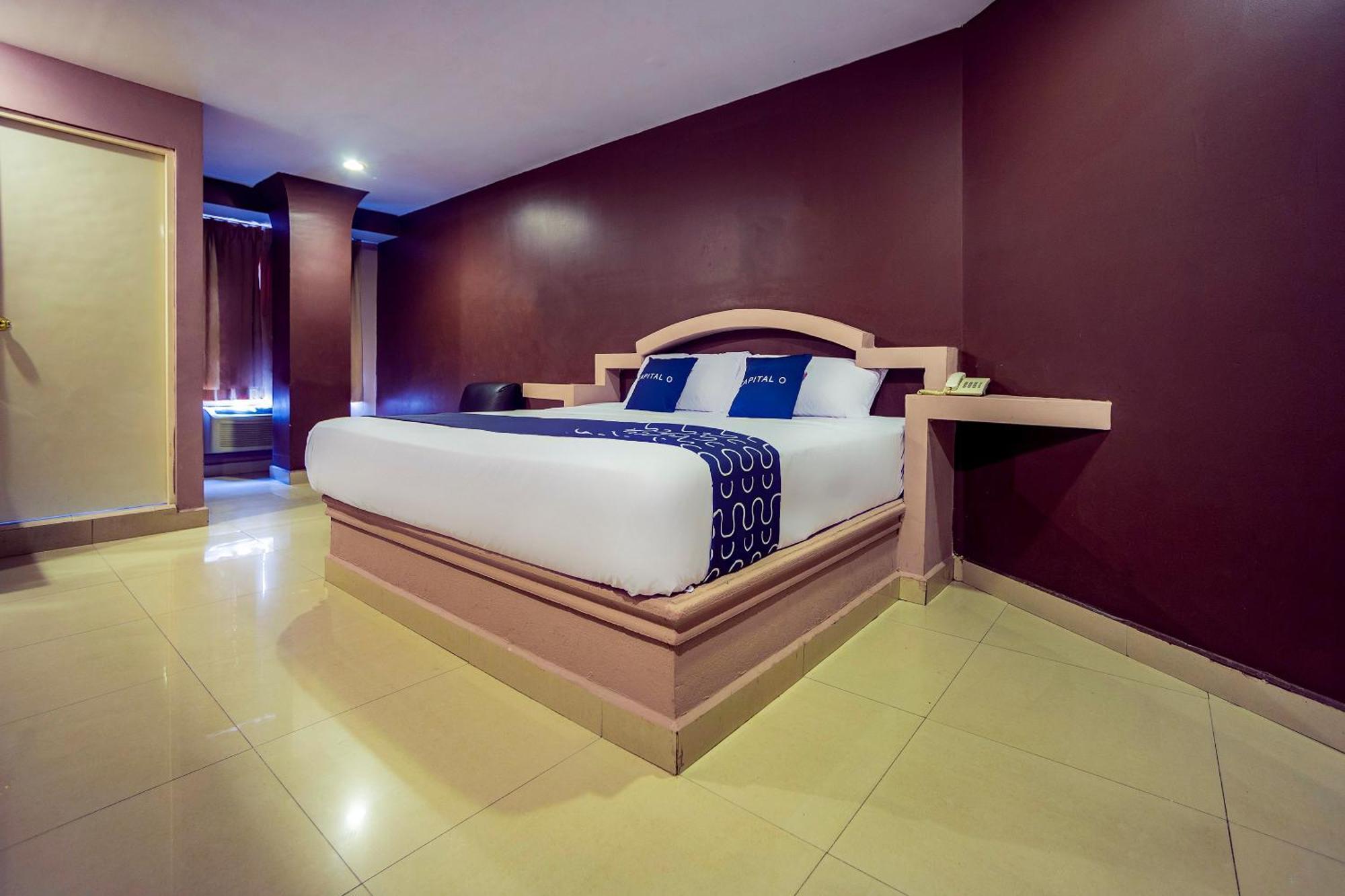 Capital O Hotel Diro, Monterrey Zewnętrze zdjęcie